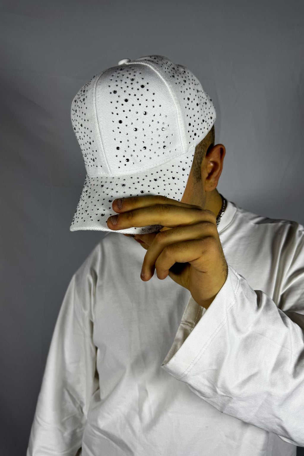 Cappellino full diamante white